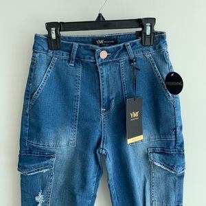 Don’t Show Up Cargo Jeans – Medium Wash